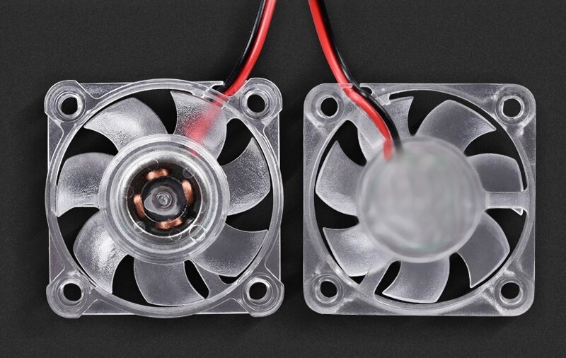 Tichý ventilátor 40 x 40 x 10 s modrou diodou Tichý ventilátor 40 x 40 x 10 s modrou diodou